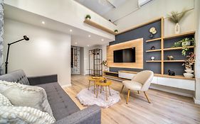 Rákóczi Stylish Entire Apartment